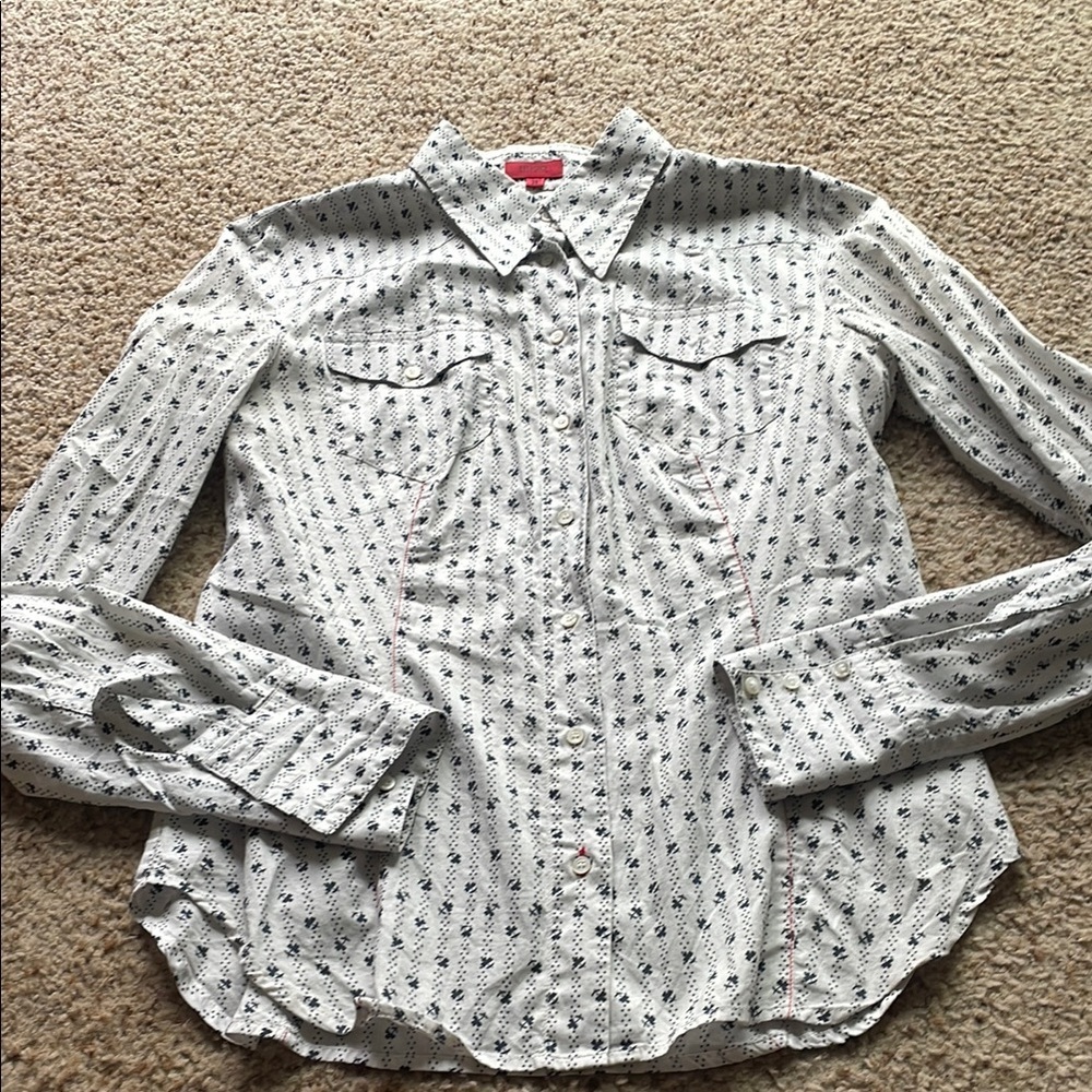 Hugo Boss White Patterned Button-Up Shirt fits size S